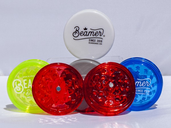 Acryllic Beamer cannabis grinders in five assorted colors