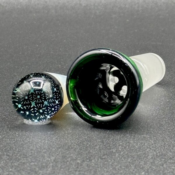 Zombie Hand 14mm Bowl w/ Dichro Spike- Experimental Green & Ghost